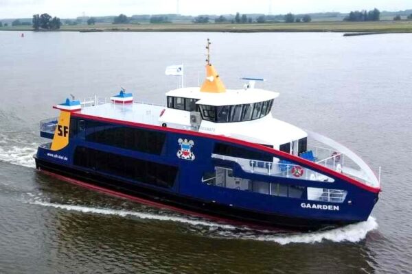 plugin hybrid electric ferry schiff design SFK